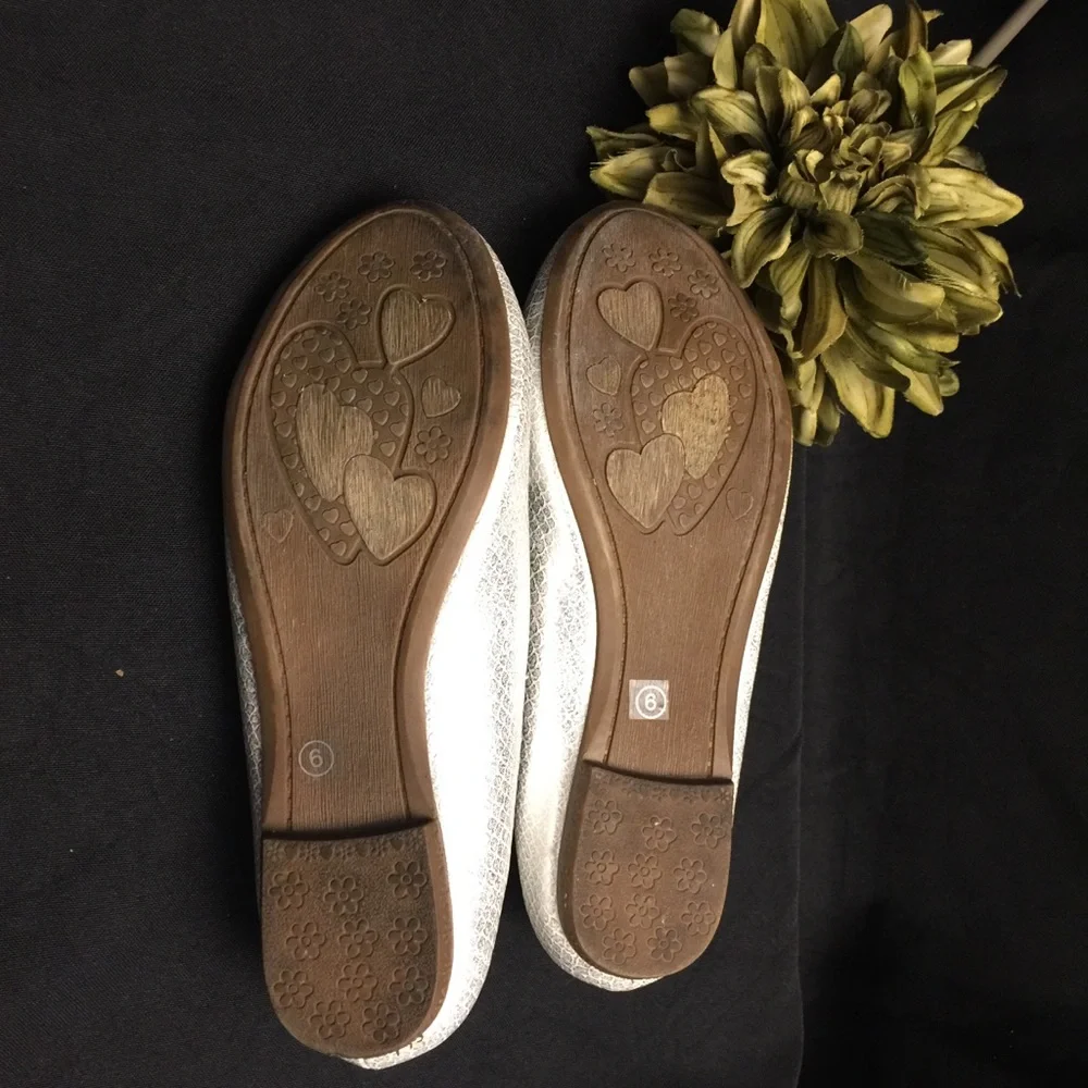 Nichole Simpson-Silver Snake Print,‎ Size:6